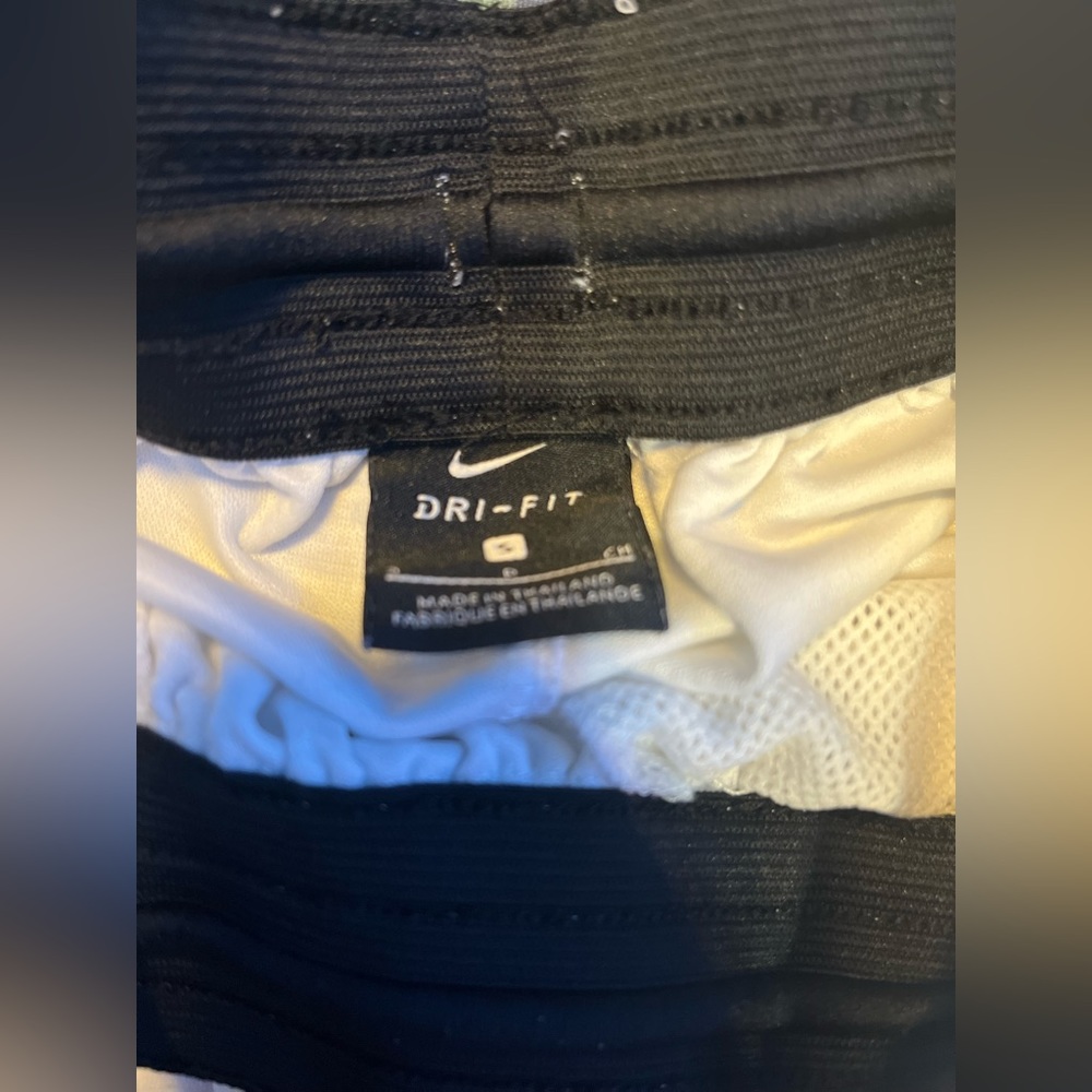 NIKE CHECK SHORTS - Picture 2 of 3